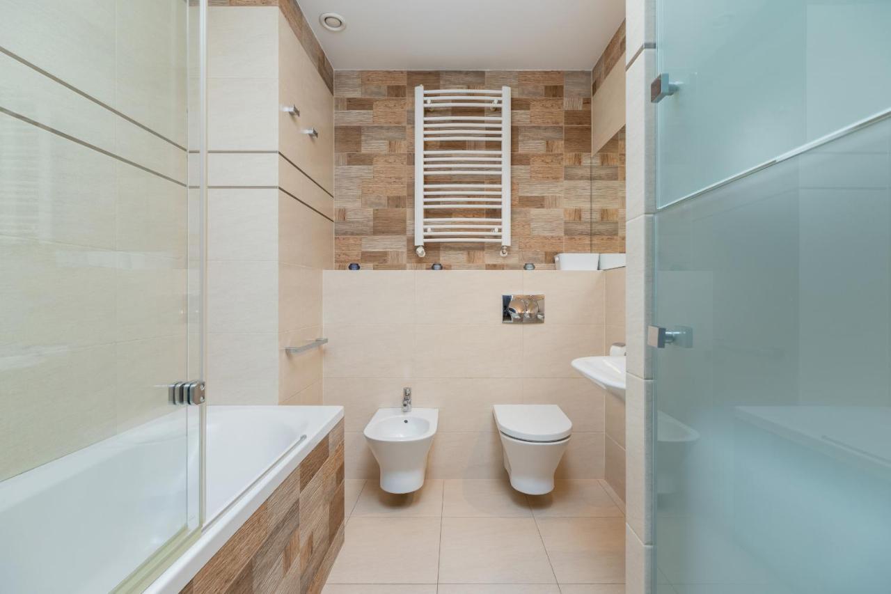 Politechnika Krakowska Apartment By Renters Prestige Eksteriør bilde